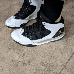 Nike Jordan Max Aura Sneakers Size 10.5